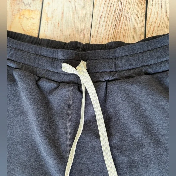 Vuori Joggers Drawstring Sweatpants Charcoal Heather XS VW303 Like New - Picture 3 of 9